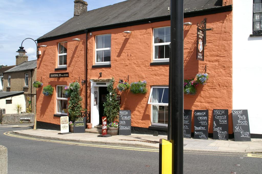 The Tavistock Arms Hotel Gunnislake Extérieur photo